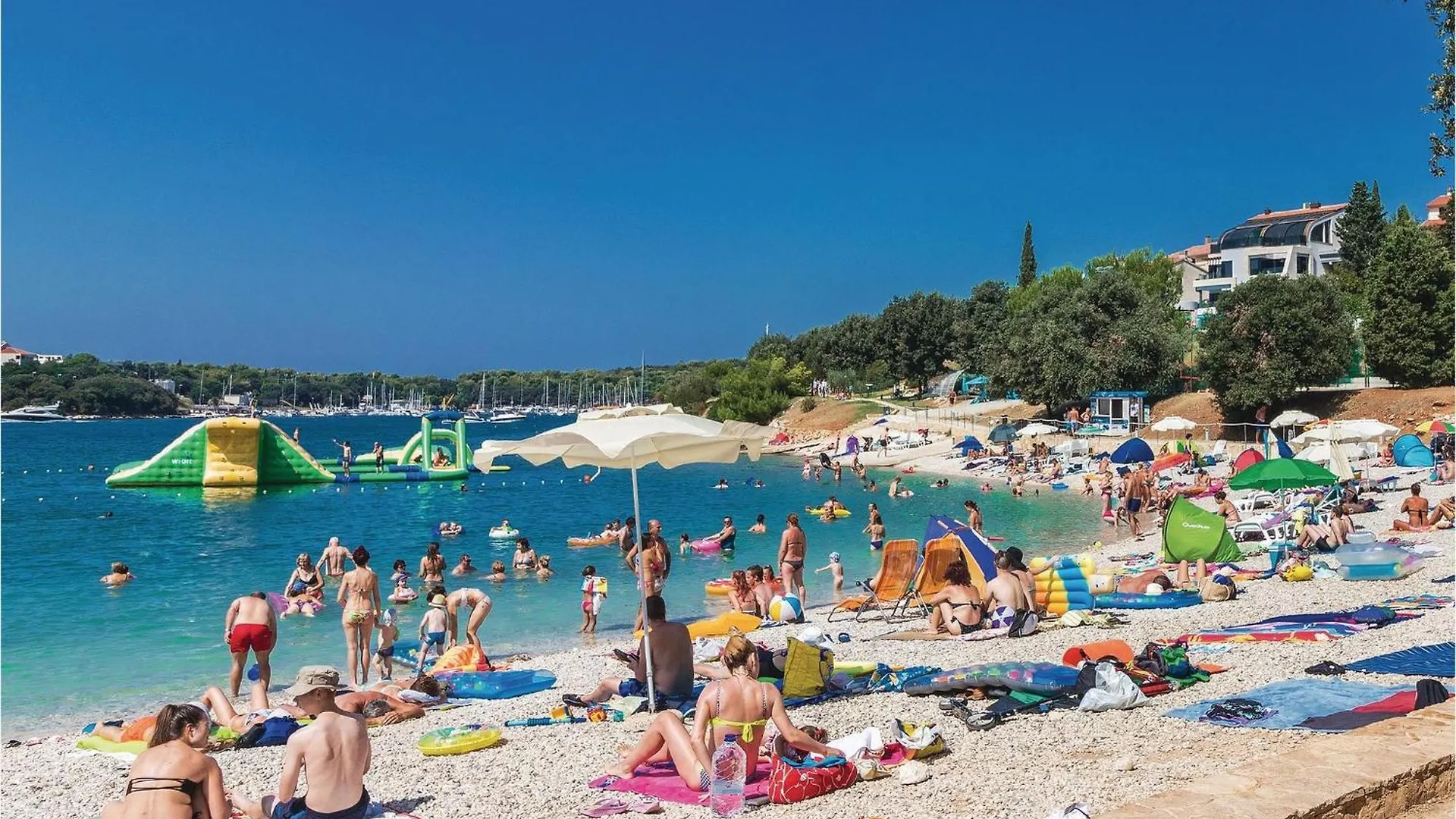 3 Bedroom Beautiful Apartment In Pula Croatia