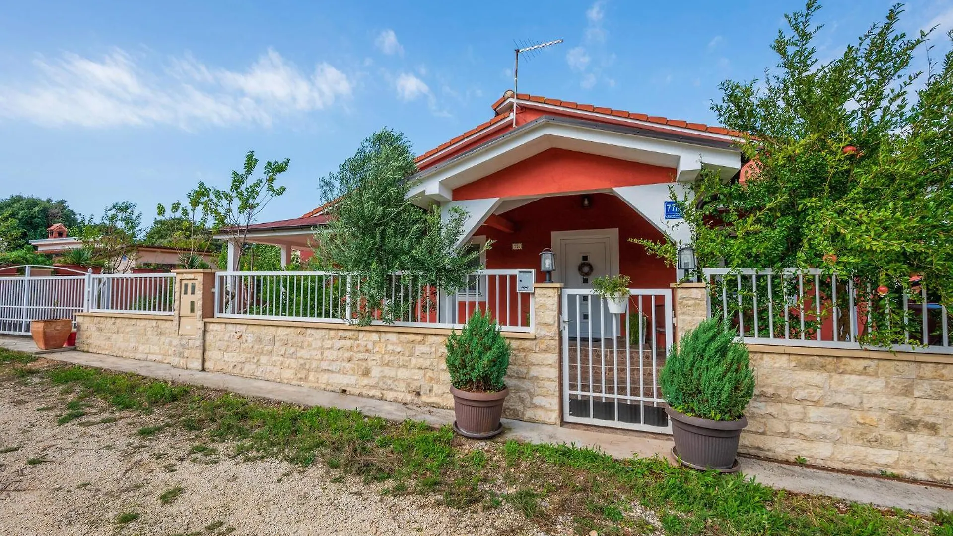 3 Bedroom Beautiful Apartment In Pula 0*,  Croatia
